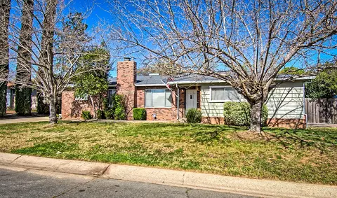 2912 Hawn Ave, Redding, CA 96002 photo 1