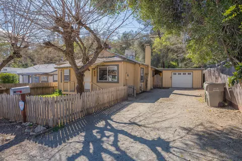 4650 Cedars Rd, Redding, CA 96001 photo 2