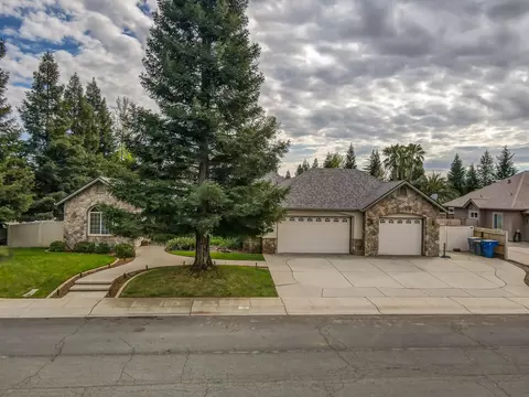 2887 Montana Sky Dr, Redding, CA 96002 photo 1