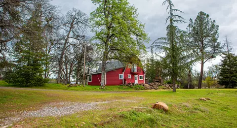 13808 Murphy Ln, Oak Run, CA 96069 photo 8