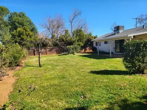 2290 Belladonna St, Redding, CA 96002 photo 21