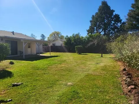 2290 Belladonna St, Redding, CA 96002 photo 23