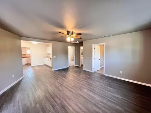 2601 Wyndham Ln, Redding, CA 96001 photo 9