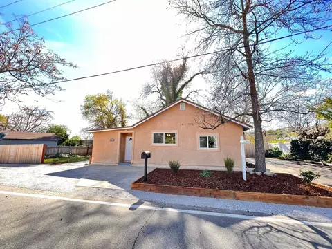 2601 Wyndham Ln, Redding, CA 96001 photo 2