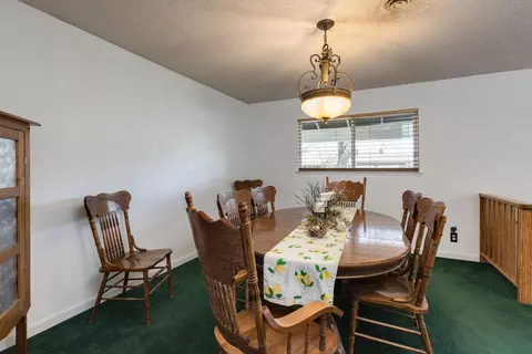 6804 Riata Dr, Redding, CA 96002 photo 6