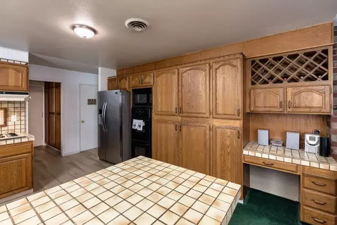 6804 Riata Dr, Redding, CA 96002 photo 10