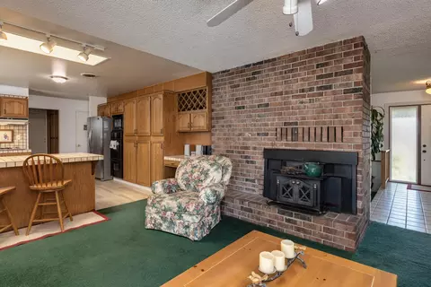 6804 Riata Dr, Redding, CA 96002 photo 13