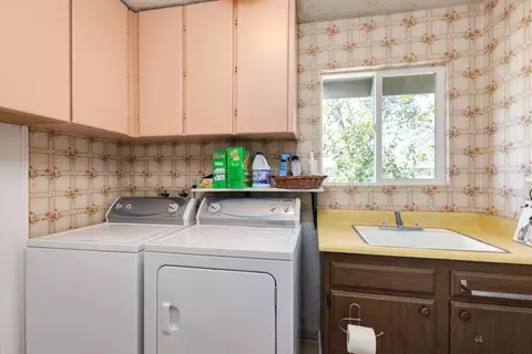 6804 Riata Dr, Redding, CA 96002 photo 7