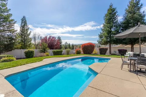 3713 Mario Ave, Redding, CA 96001 photo 2