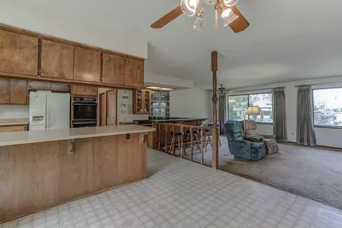 6585 Lucerne Ct, Redding, CA 96001 photo 18