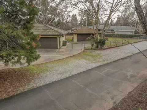 6585 Lucerne Ct, Redding, CA 96001 photo 6