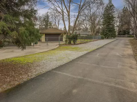 6585 Lucerne Ct, Redding, CA 96001 photo 10