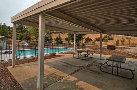 1252 Snowcap Trl, Redding, CA 96003 photo 32