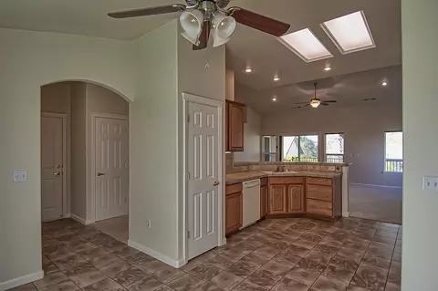 1252 Snowcap Trl, Redding, CA 96003 photo 9