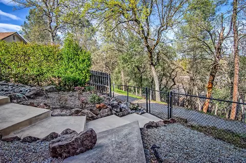 1252 Snowcap Trl, Redding, CA 96003 photo 30