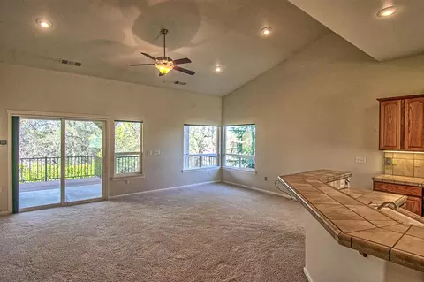 1252 Snowcap Trl, Redding, CA 96003 photo 5