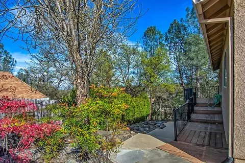 1252 Snowcap Trl, Redding, CA 96003 photo 27