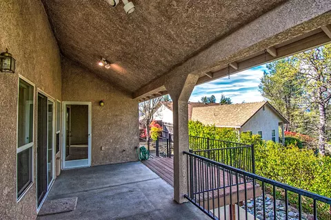 1252 Snowcap Trl, Redding, CA 96003 photo 24