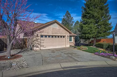 1252 Snowcap Trl, Redding, CA 96003 photo 1