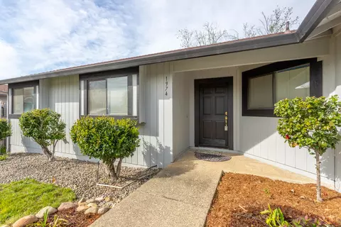 1974 Mary Lake Dr, Redding, CA 96001 photo 4