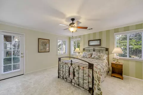 2447 Amethyst Way, Redding, CA 96003 photo 12