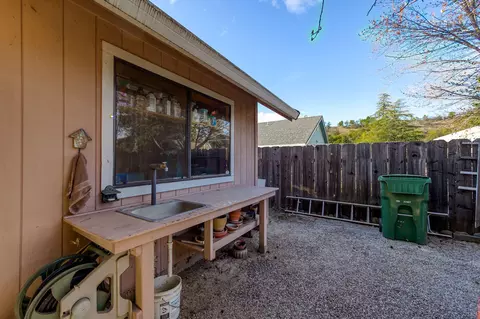 2447 Amethyst Way, Redding, CA 96003 photo 31