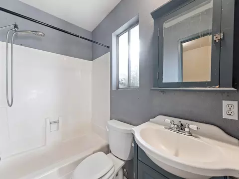 121 Woodhill Dr, Redding, CA 96003 photo 7
