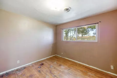 5075 Huntington, Redding, CA 96002 photo 17