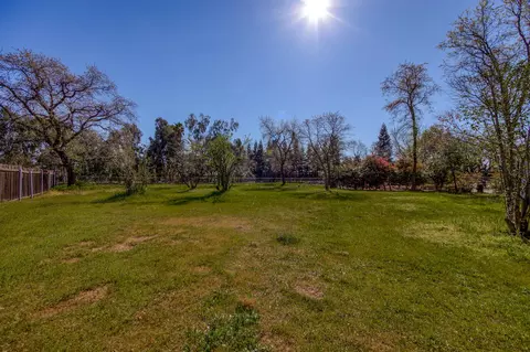 5075 Huntington, Redding, CA 96002 photo 27