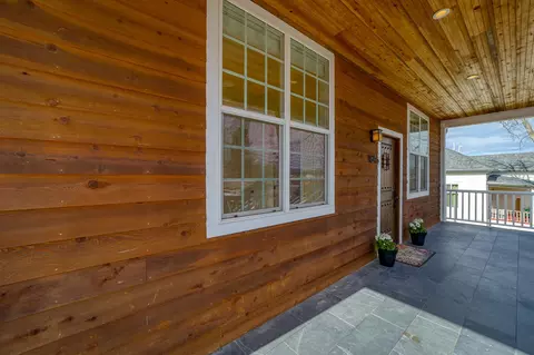 1846 Willis St, Redding, CA 96001 photo 3