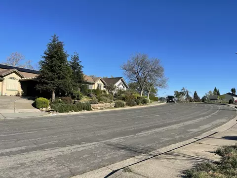 1460 White Water, Redding, CA 96003 photo 7