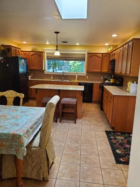 145 Chestnut Ave, Red Bluff, CA 96080 photo 6