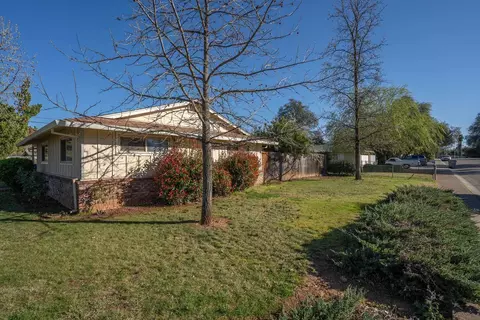 871 Shirley Ln, Redding, CA 96002 photo 17