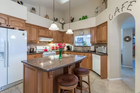 1691 St Andrews Dr, Redding, CA 96003 photo 11