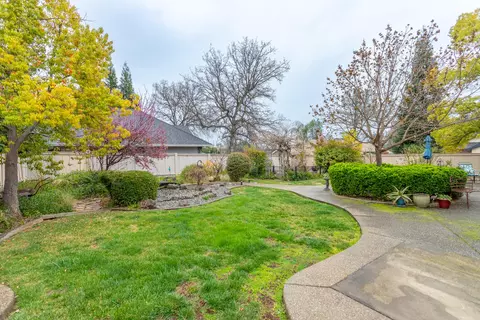 1691 St Andrews Dr, Redding, CA 96003 photo 24