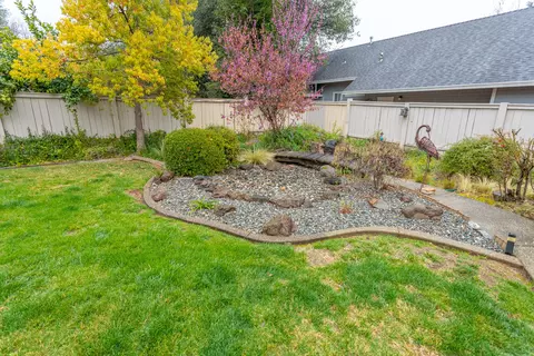 1691 St Andrews Dr, Redding, CA 96003 photo 25