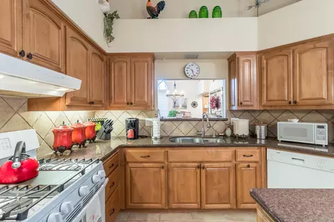 1691 St Andrews Dr, Redding, CA 96003 photo 12