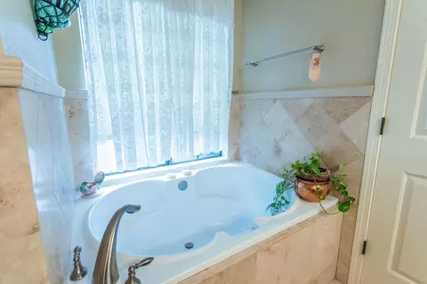 1691 St Andrews Dr, Redding, CA 96003 photo 16