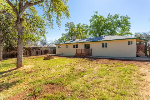1572 Yale Ct, Redding, CA 96002 photo 24