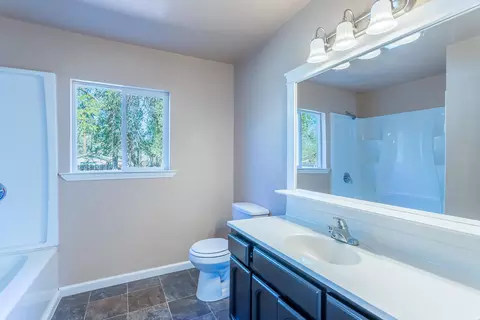 1572 Yale Ct, Redding, CA 96002 photo 16