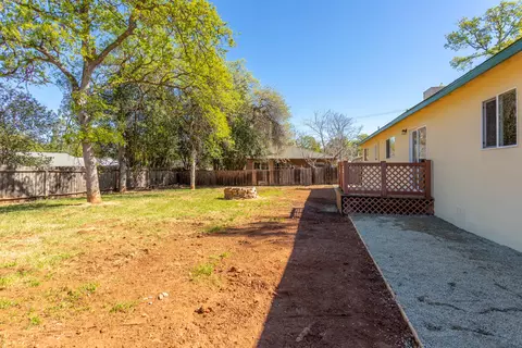 1572 Yale Ct, Redding, CA 96002 photo 23