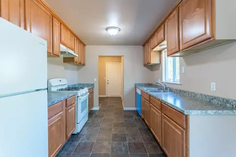 1572 Yale Ct, Redding, CA 96002 photo 11