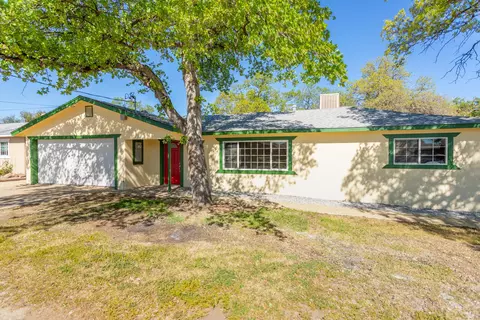 1572 Yale Ct, Redding, CA 96002 photo 2