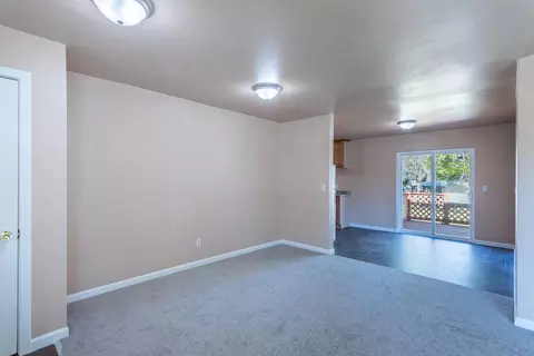 1572 Yale Ct, Redding, CA 96002 photo 8