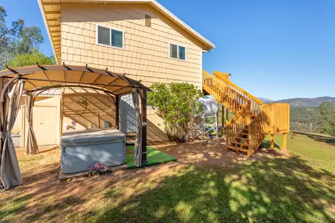 16152 Setting Sun Dr, Anderson, CA 96007 photo 2