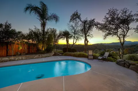 4040 Silver Lace Ln, Redding, CA 96001 photo 5