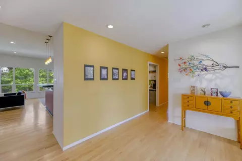 620 Lincoln St, Redding, CA 96001 photo 4