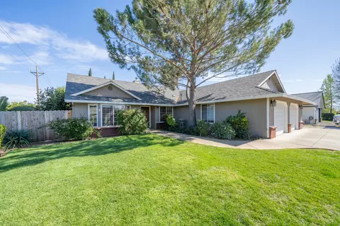 1555 Lavender Way, Redding, CA 96003 photo 7