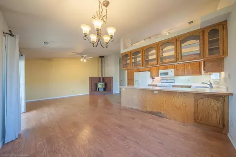 1555 Lavender Way, Redding, CA 96003 photo 17