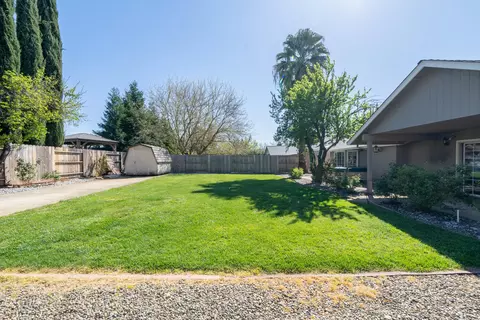 1555 Lavender Way, Redding, CA 96003 photo 38